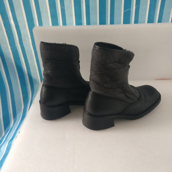 Vintage Genuine Real Leather Front zipper lined boot 6 made in canada - Picture 7 of 9